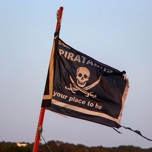 Looking forward to refreshing #mojitos 🌱🍋 and tasty #albondigas #chiringuito @piratabusoficial #formentera 💀 #Piratabus #piratabusformentera #formentera #ibizadiary #beachbar #sundowner #formenteralovers #km11 #igersformentera #ibizayformentera #pirates #baleares #sunsetbeachbar #instatravel, Piratabus Chiringuito, Formentera